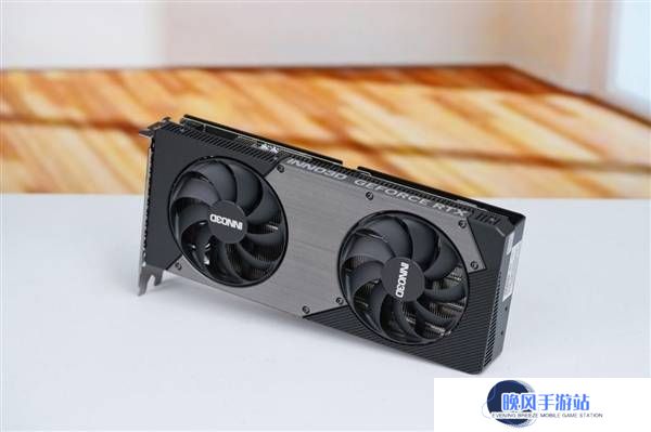 映众RTX 5060 Ti曜夜显卡图赏：简约设计搭配拉丝工艺，尽显奢华质感！
