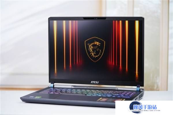 微星泰坦16 AI 2025游戏本亮相：搭载RTX 5080，性能如何？